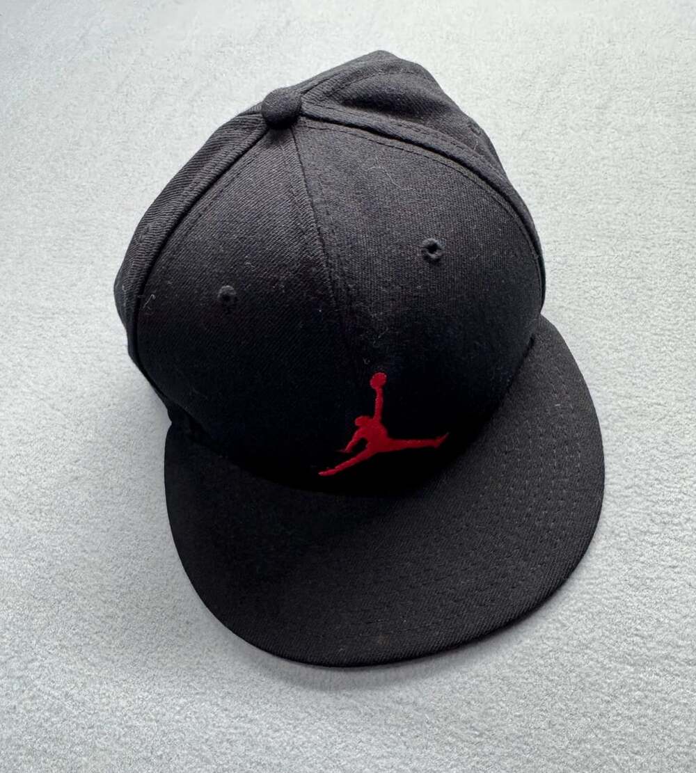 Jordan Jumpman Black and Red Fitted Hat Cap Size 7 1/4